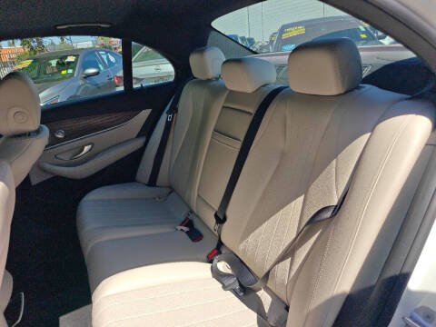 2017 Mercedes-Benz E-Class E 300