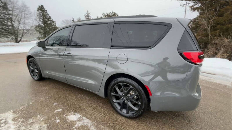 2021 Chrysler Pacifica Touring