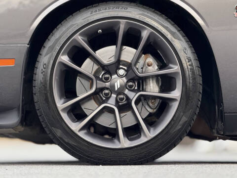 2020 Dodge Challenger