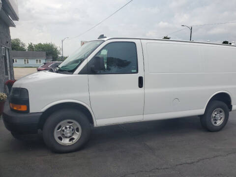 2018 Chevrolet Express for sale at Economy Motors in Muncie IN