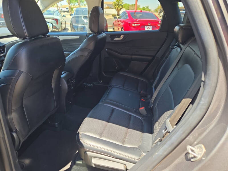 2022 Ford Escape SEL