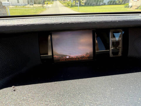 2011 Toyota Sienna XLE 7-Passenger Auto Access Seat