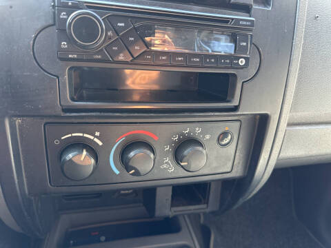 2005 Dodge Dakota ST