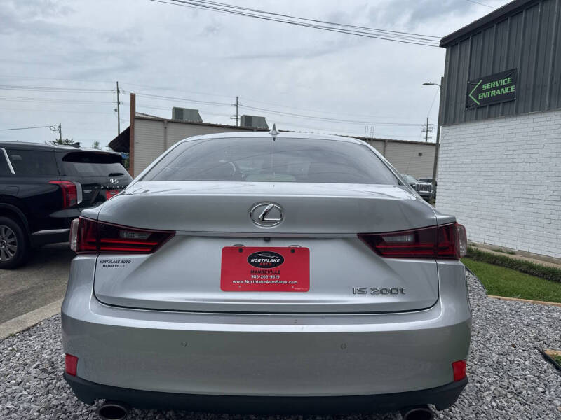 2016 Lexus IS 200t