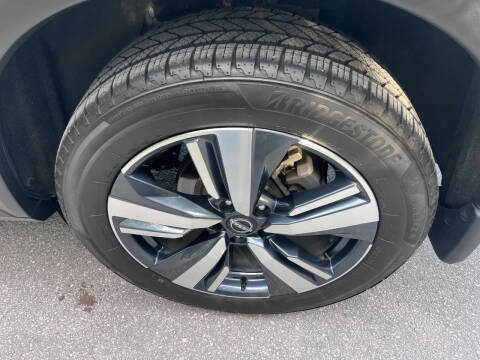 2023 Nissan Rogue SL