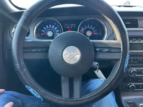 2011 Ford Mustang V6