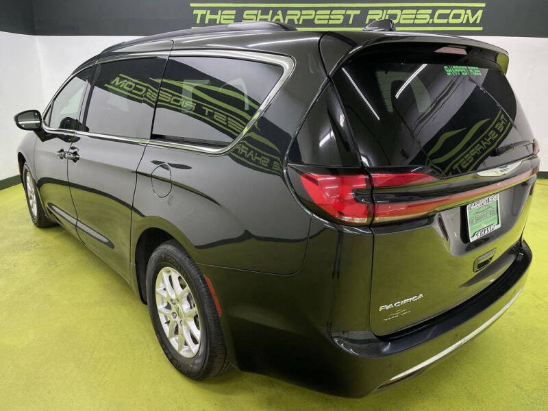 2022 Chrysler Pacifica Touring L