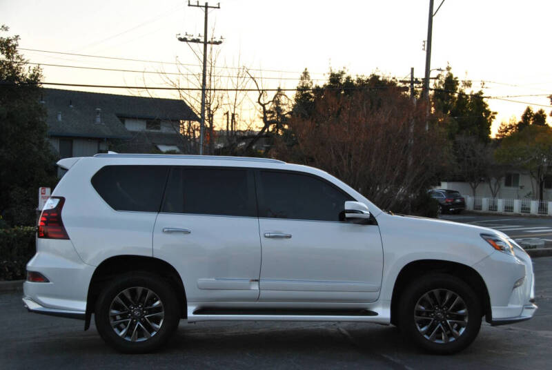 2017 Lexus GX 460
