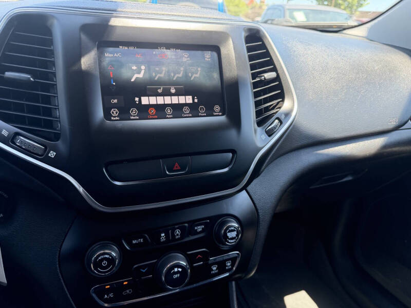 2019 Jeep Cherokee Latitude