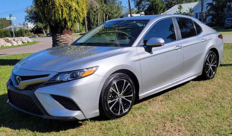 2020 Toyota Camry for sale at WHEELS "R" US 2017 LLC in Hudson FL
