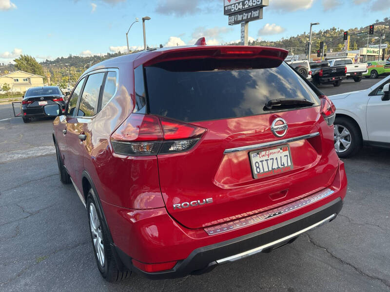 2017 Nissan Rogue S