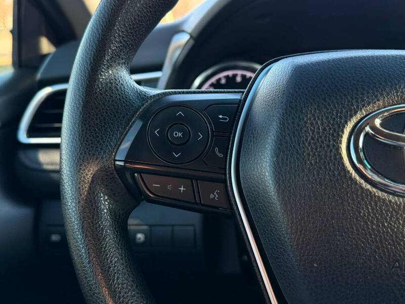 2018 Toyota Camry LE