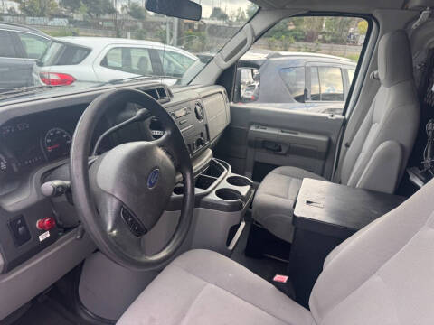 2013 Ford E-Series E-150