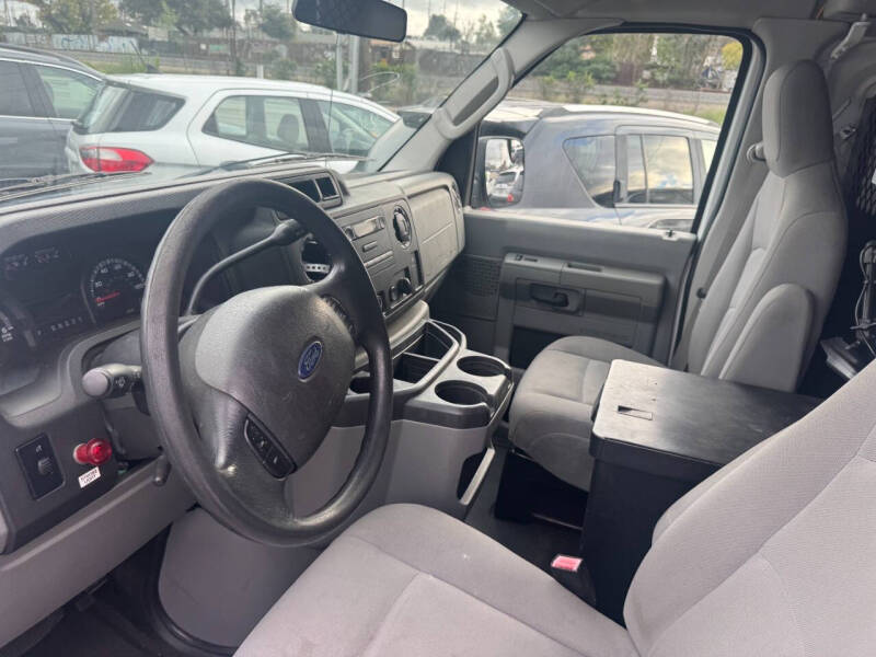 2013 Ford E-Series E-150