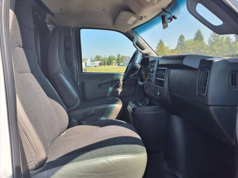 2023 GMC Savana 2500