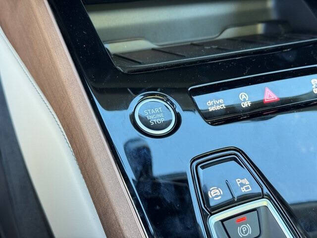 2026 Audi A6 quattro Prestige 55 TFSI