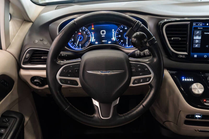 2021 Chrysler Pacifica Touring L