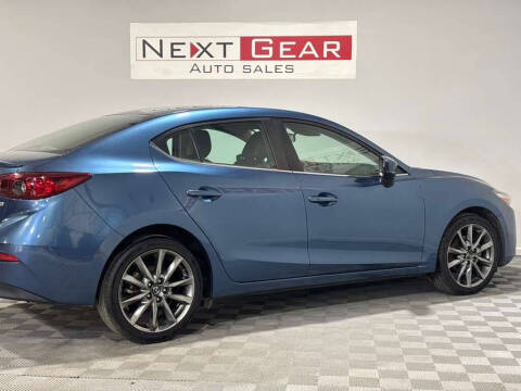 2018 Mazda MAZDA3 Touring