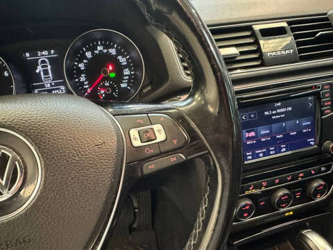 2018 Volkswagen Passat 2.0T SE