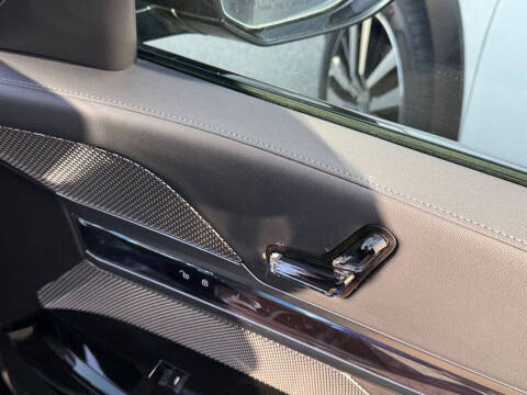 2024 BMW 7 Series 740i