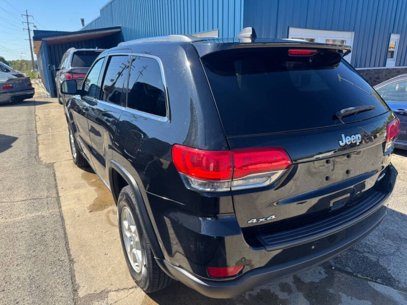 2017 Jeep Grand Cherokee Laredo E