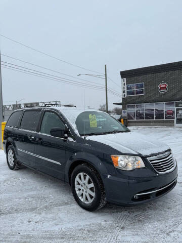 2014 Chrysler Town and Country for sale at US 24 Auto Group in Redford MI