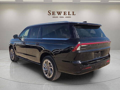 2026 Lincoln Navigator L Reserve