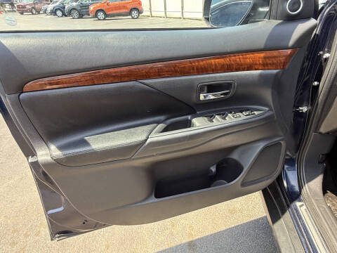 2015 Mitsubishi Outlander SE