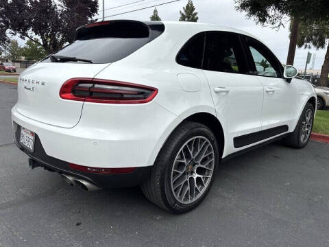 2016 Porsche Macan S