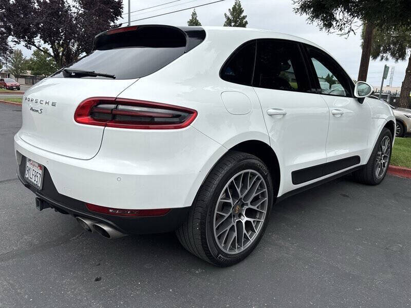 2016 Porsche Macan S
