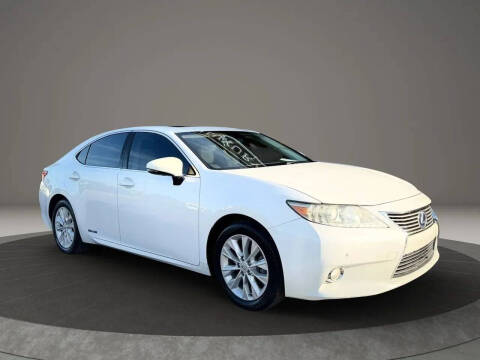 2013 Lexus ES 300h