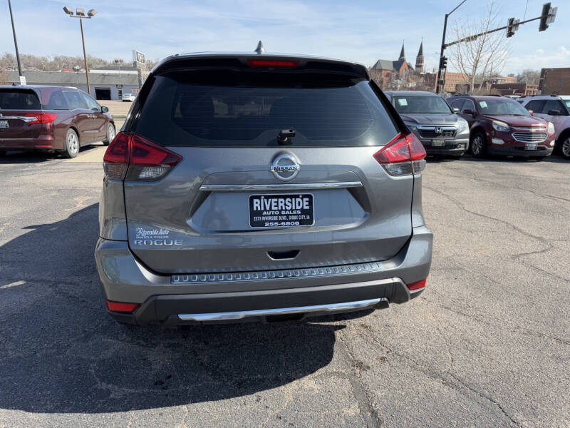 2020 Nissan Rogue S