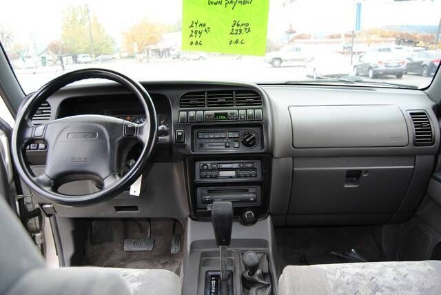 2001 Isuzu Trooper LS