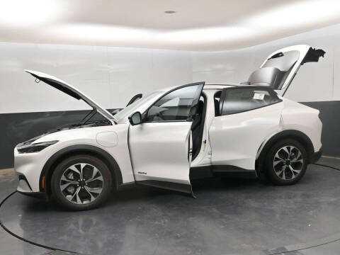 2025 Ford Mustang Mach-E Select