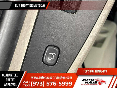 2013 Chrysler Town and Country Touring-L