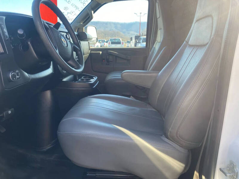 2018 Chevrolet Express 2500