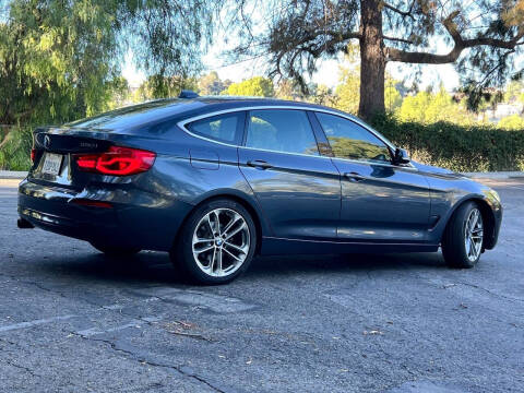 2017 BMW 3 Series 330i xDrive Gran Turismo