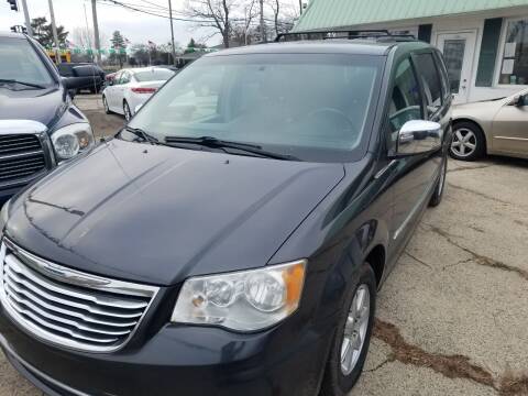 2011 Chrysler Town and Country for sale at RBM AUTO BROKERS in Alsip IL
