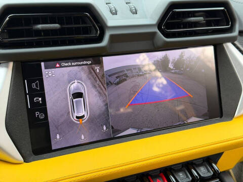 2025 Lamborghini Urus SE