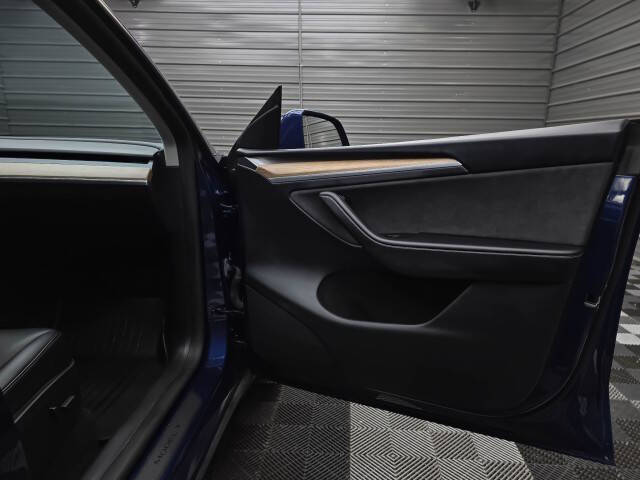 2024 Tesla Model Y Performance