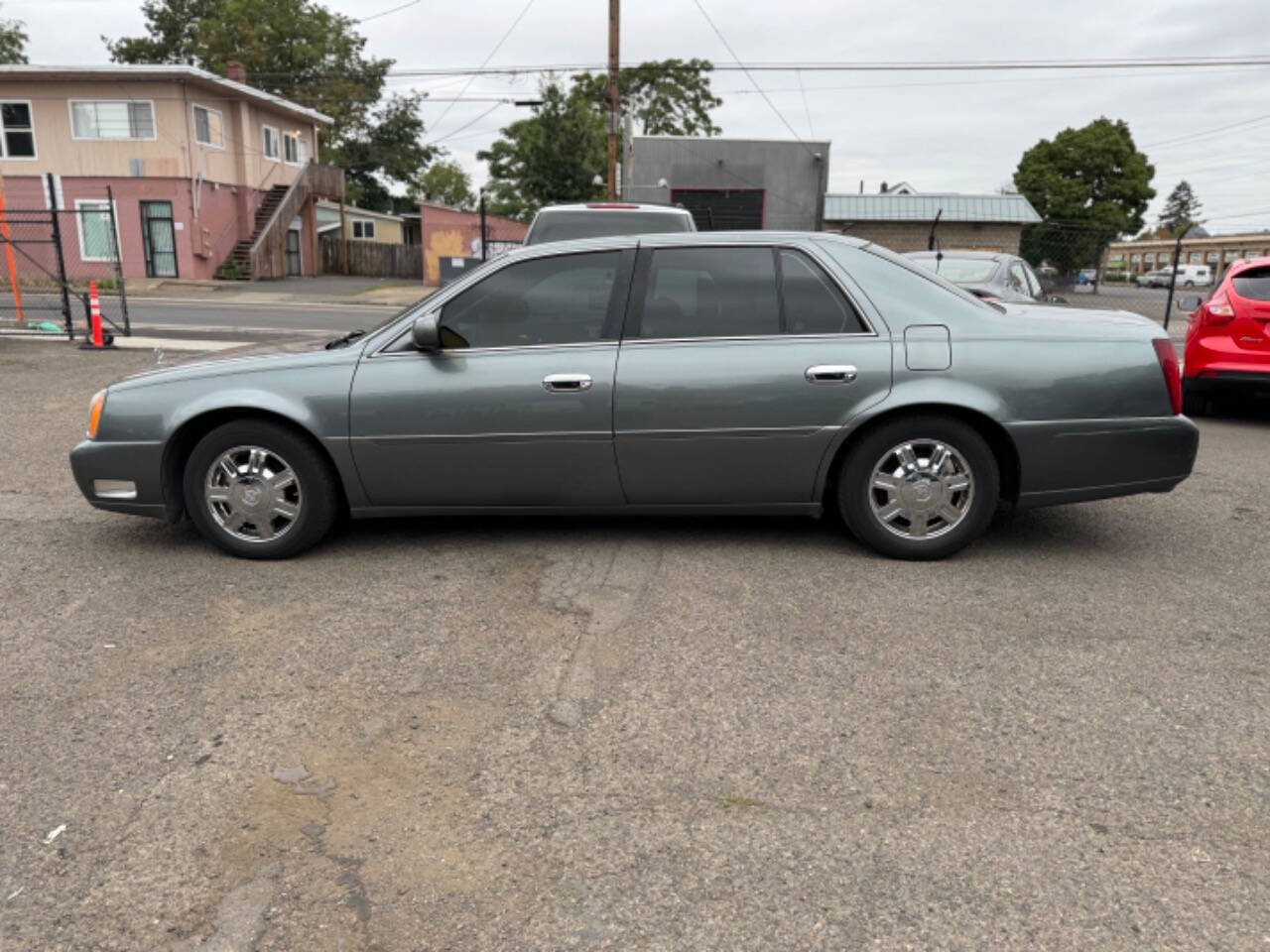 2005 Cadillac DeVille for sale at Carz Connect LLC in Portland, OR