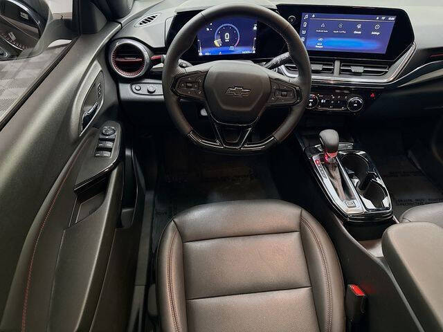 2025 Chevrolet Trax RS