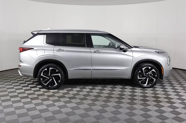 2024 Mitsubishi Outlander SEL