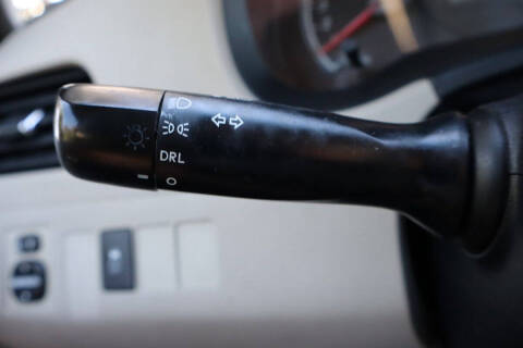 2011 Toyota Sienna LE 7-Passenger Auto Access Seat