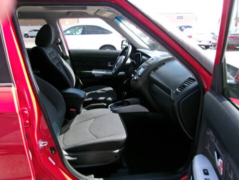 2012 Kia Soul +