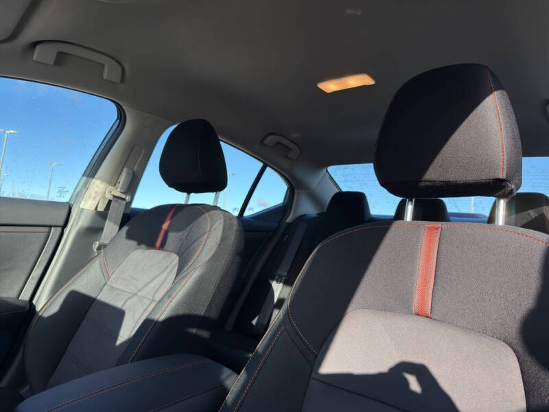 2025 Nissan Sentra SR