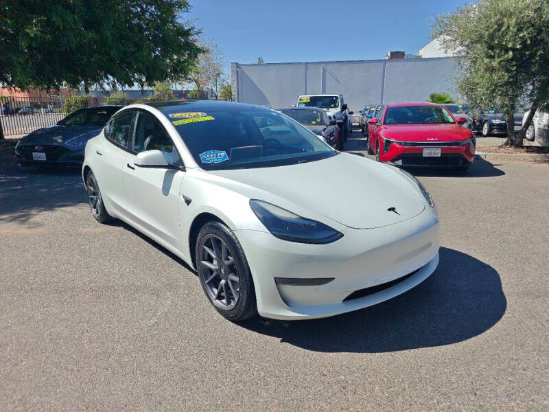 2021 Tesla Model 3 Standard Range Plus