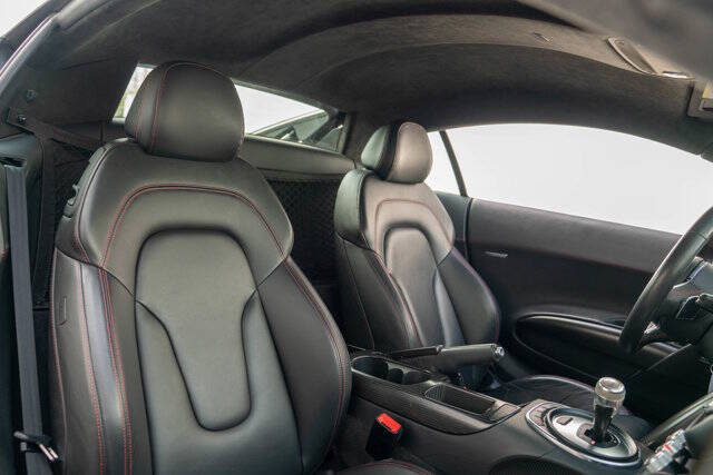 2012 Audi R8 31