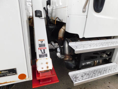 2014 Freightliner M2 106