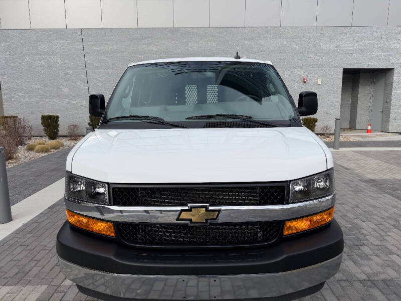 2024 Chevrolet Express 2500